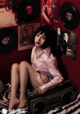 日日狠狠久久偷偷色综合96蜜桃_超清日韩免费观看