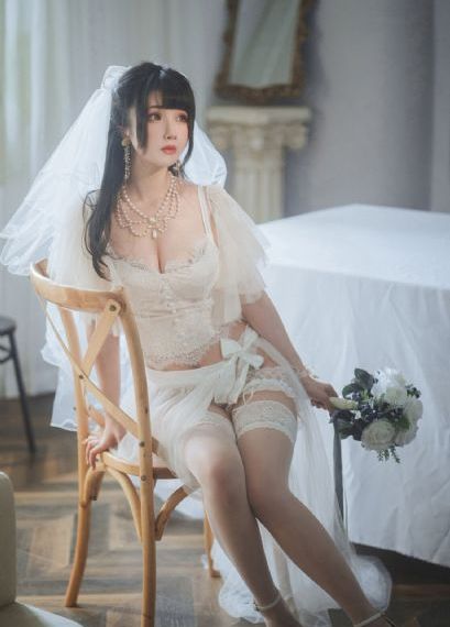 天天躁日日躁狠狠躁欧美老妇小说_BD国语免费播放