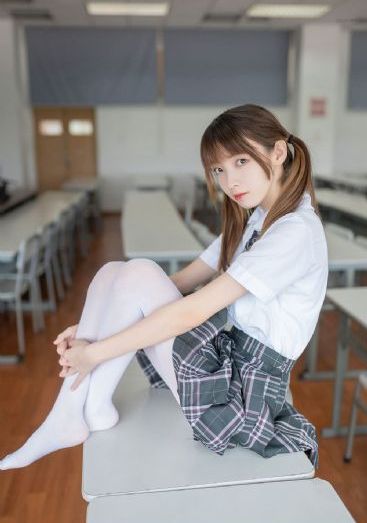 美女把腿扒开让男人桶免费_剧情片高清在线