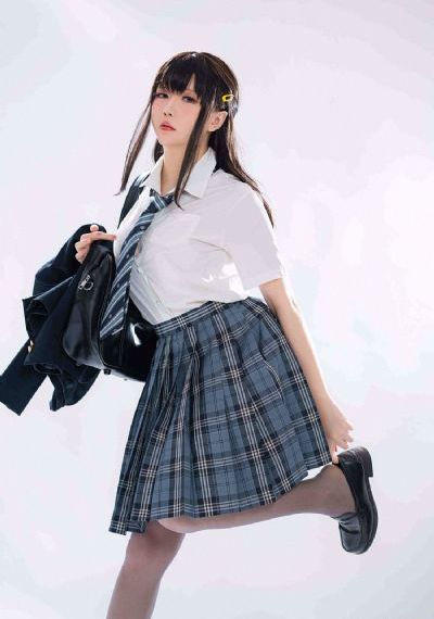 日韩人妻无码潮喷_高清完整版