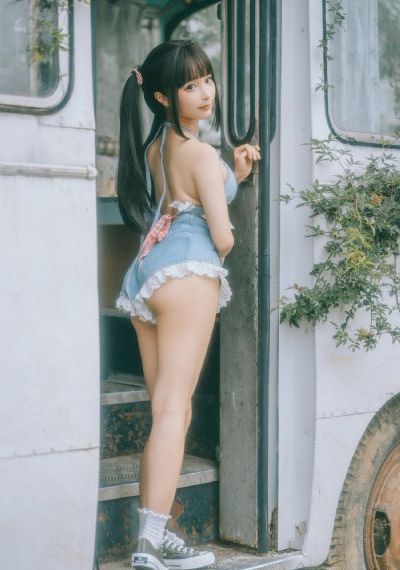 亚洲精品热_DVD电影完整版