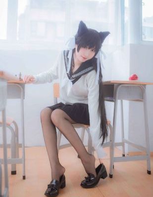 亚洲女同疯狂唾液舌吻美女口水_BD英语免费观看